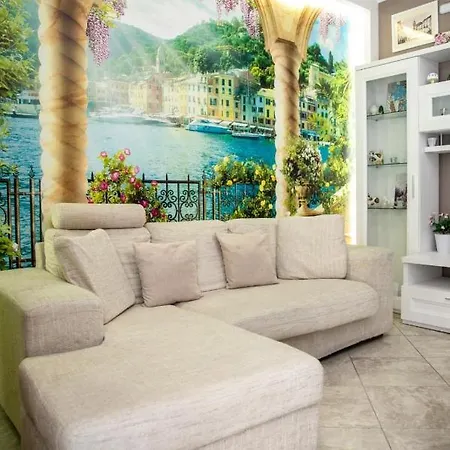 Azalea House Apartment