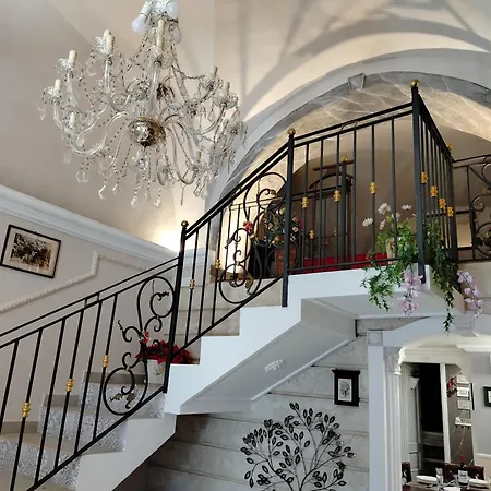 Azalea House *